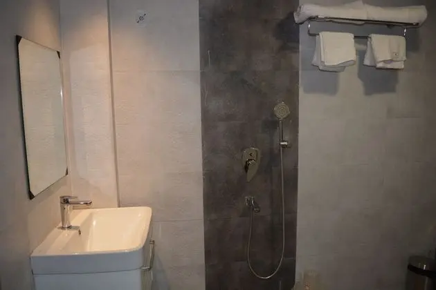Club Oda, 1 Büyük (Queen) Boy Yatak, Engellilere Uygun, Şehir Manzaralı
