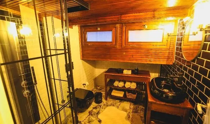 Suite Room