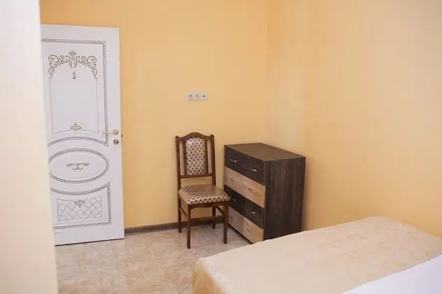 Economy Tek Büyük veya İki Ayrı Yataklı Oda, Penceresiz