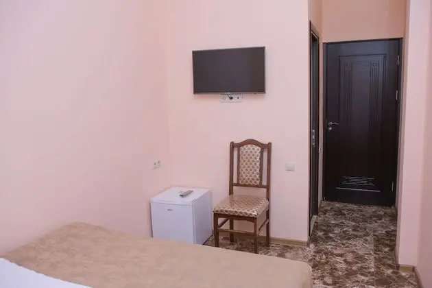 Tek Büyük veya İki Ayrı Yataklı Oda (Budget)
