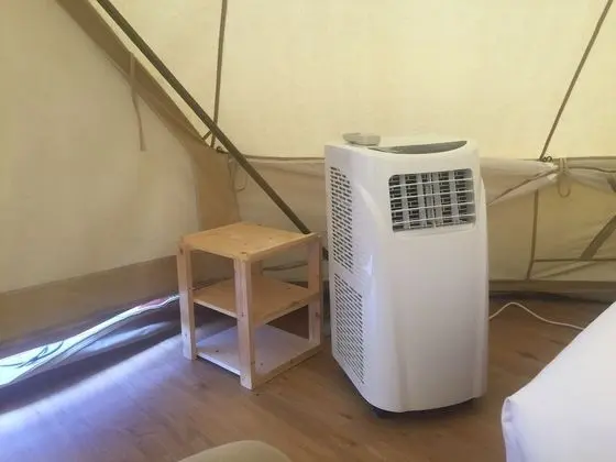ESCAPE (air,private bathroom)
