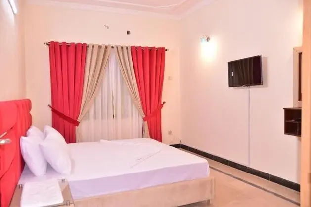 Deluxe Tek Büyük veya İki Ayrı Yataklı Oda
