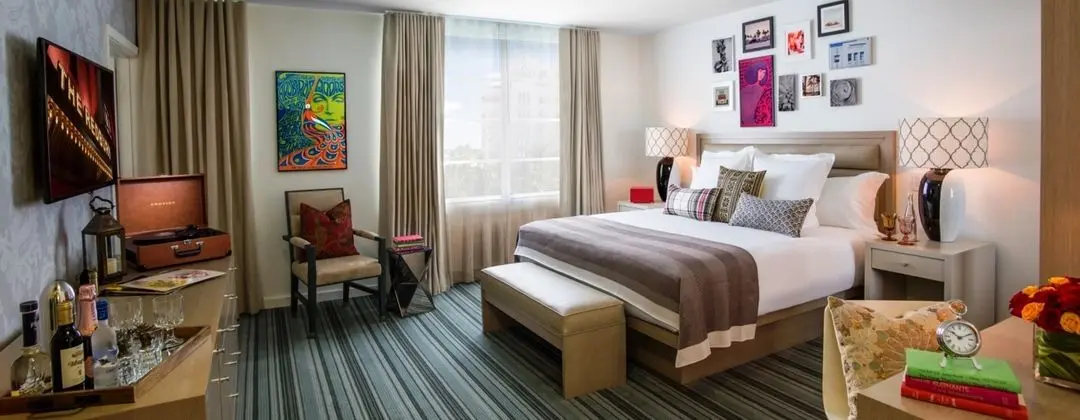 1 Çift ​​kişilik Yatak King Size Bed
