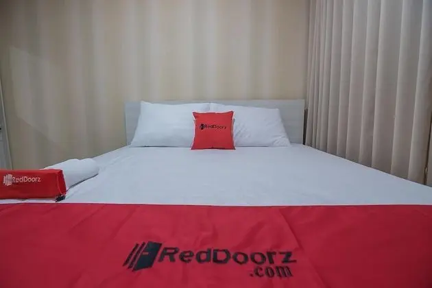 Tek Büyük Yataklı Oda (RedDoorz)