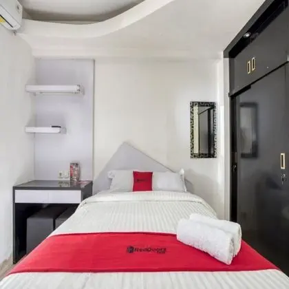 Tek Büyük Yataklı Oda (RedDoorz)