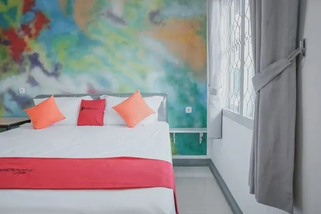 Tek Büyük Yataklı Oda (RedDoorz)