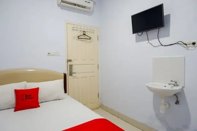 Deluxe Tek Büyük Yataklı Oda (RedDoorz)
