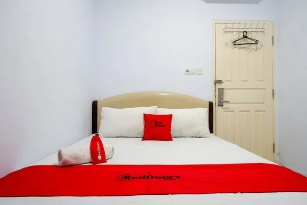 Deluxe Tek Büyük Yataklı Oda (RedDoorz)