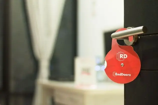 Reddoorz Room