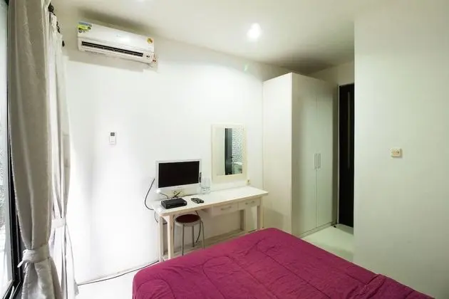 Reddoorz Room
