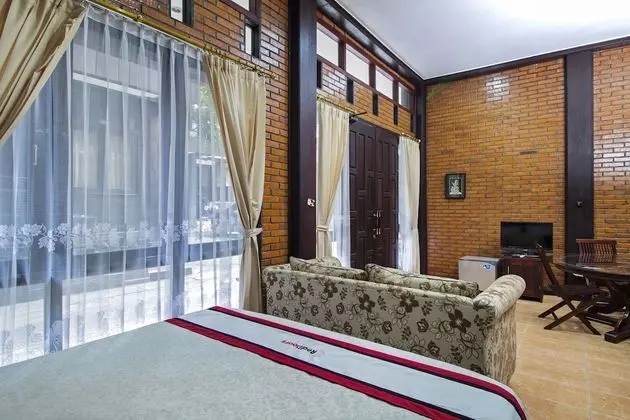 Tek Büyük Yataklı Oda
