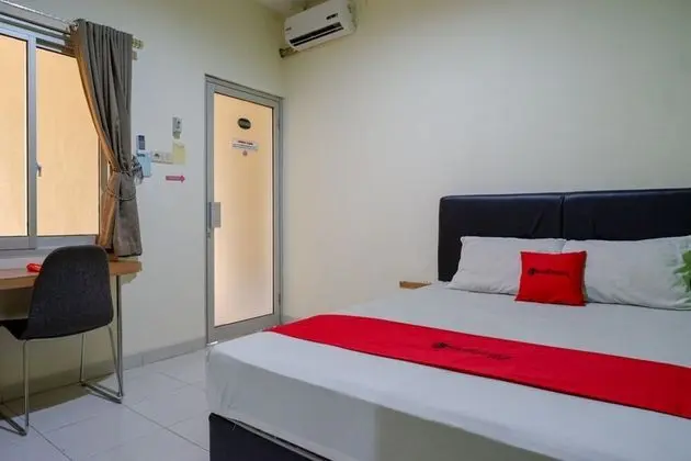 Tek Büyük Yataklı Oda (RedDoorz)