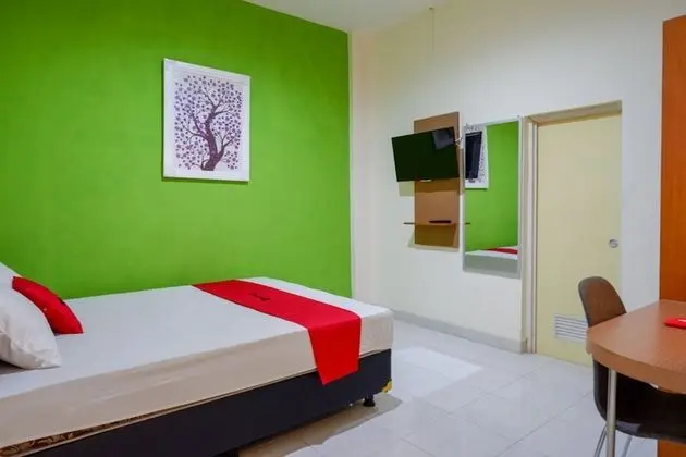 Tek Büyük Yataklı Oda (RedDoorz)