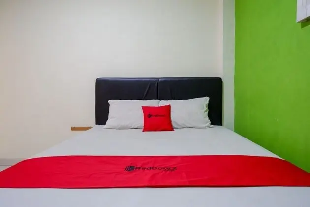 Tek Büyük Yataklı Oda (RedDoorz)