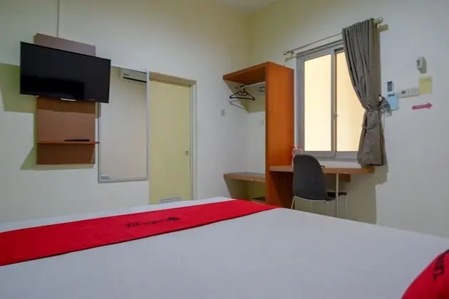 Tek Büyük Yataklı Oda (RedDoorz)