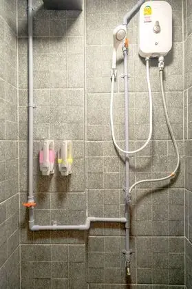 Ortak Ranzalı Oda, Karma Ranzalı Oda, Ortak Banyo