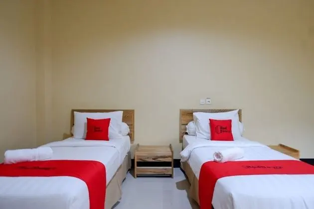 Premium İki Ayrı Yataklı Oda (RedDoorz)