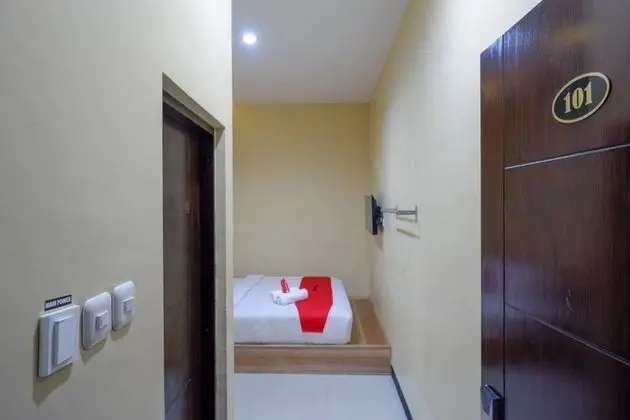 Tek Büyük Yataklı Oda (RedDoorz)