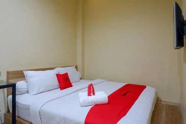 Tek Büyük Yataklı Oda (RedDoorz)