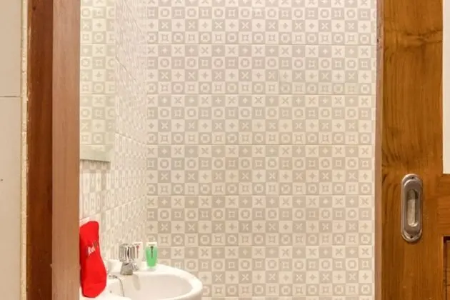 Tek Büyük Yataklı Oda (RedDoorz)