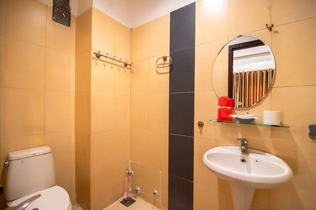 Superior Tek Büyük Yataklı Oda (Reddoorz)