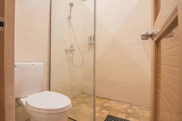 Ortak Ranzalı Oda, Karma Ranzalı Oda (RedDoorz)