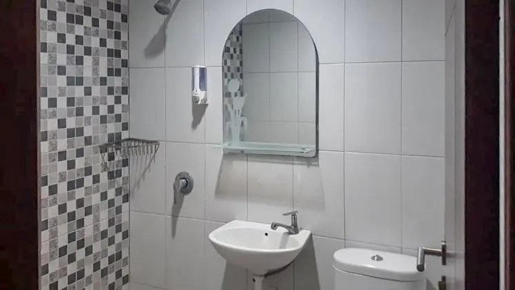 Ortak Ranzalı Oda, Karma Ranzalı Oda