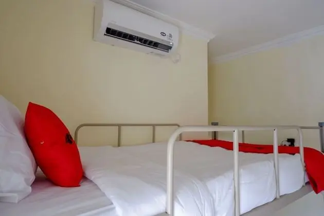 Ortak Ranzalı Oda, 2 Tek Kişilik Yatak (Reddoorz)
