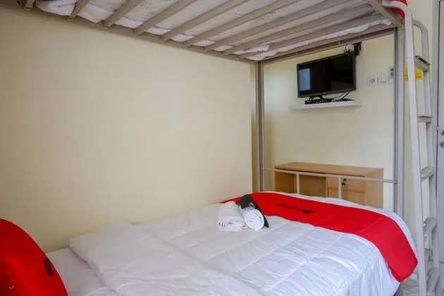 Ortak Ranzalı Oda, 2 Tek Kişilik Yatak (Reddoorz)