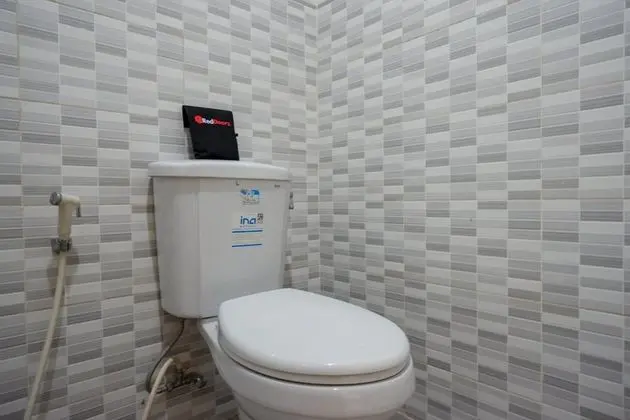 Ortak Ranzalı Oda, 2 Tek Kişilik Yatak (Reddoorz)