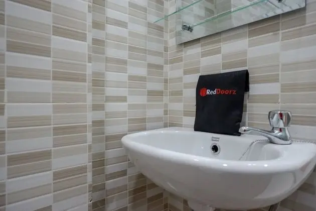 Ortak Ranzalı Oda, 2 Tek Kişilik Yatak (Reddoorz)