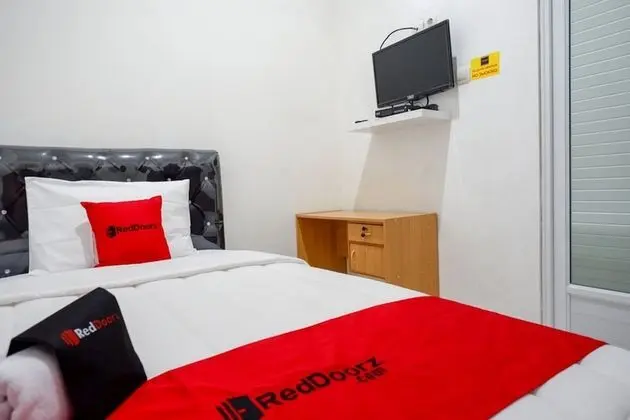 Ortak Ranzalı Oda, Karma Ranzalı Oda (Reddoorz)