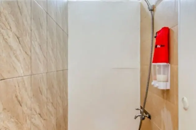Ortak Ranzalı Oda, Karma Ranzalı Oda (RedDoorz)