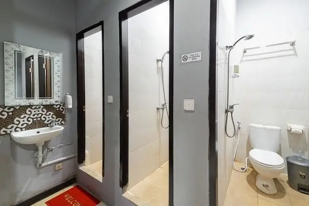 Ortak Ranzalı Oda, Sadece kadınlar için (RedDoorz)