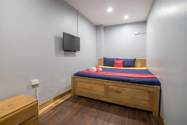 Private Single Room Shared Bathroom