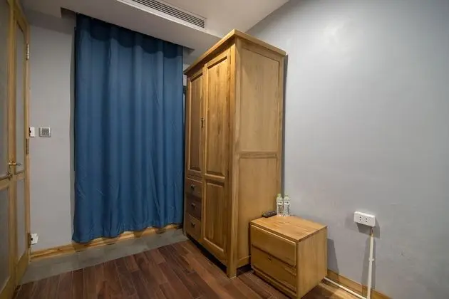 Private Single Room Shared Bathroom