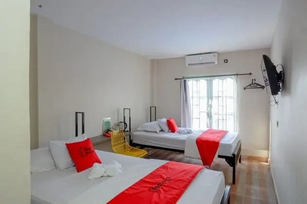 İki Ayrı Yataklı Oda (RedDoorz)