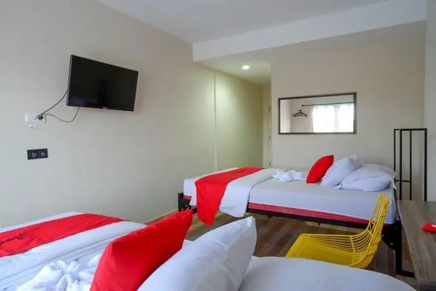 İki Ayrı Yataklı Oda (RedDoorz)