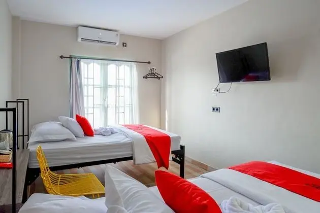 İki Ayrı Yataklı Oda (RedDoorz)