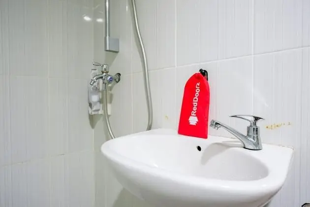 Tek Büyük Yataklı Oda (RedDoorz)