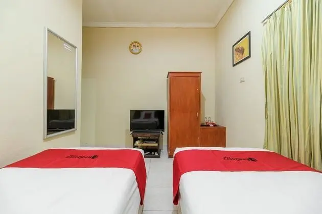 İki Ayrı Yataklı Oda (RedDoorz)