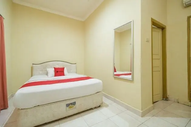 Tek Büyük Yataklı Oda (RedDoorz)