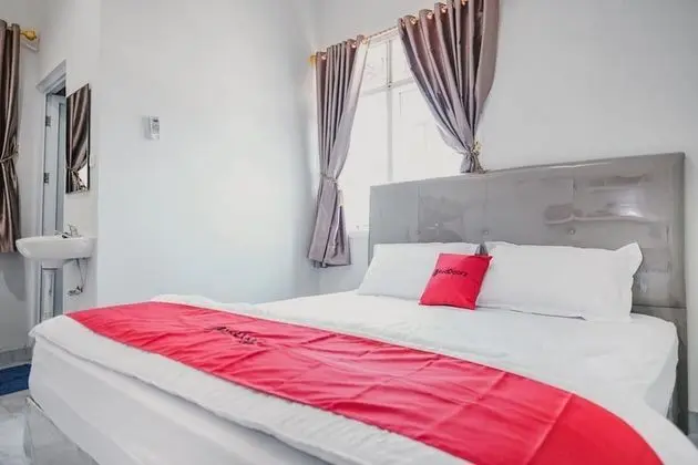 Tek Büyük Yataklı Oda (RedDoorz)