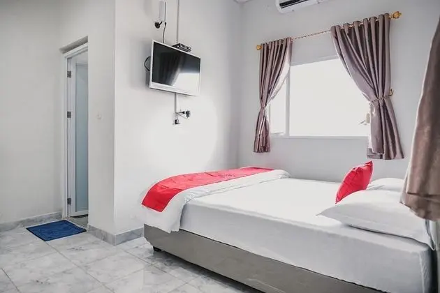 Tek Büyük Yataklı Oda (RedDoorz)