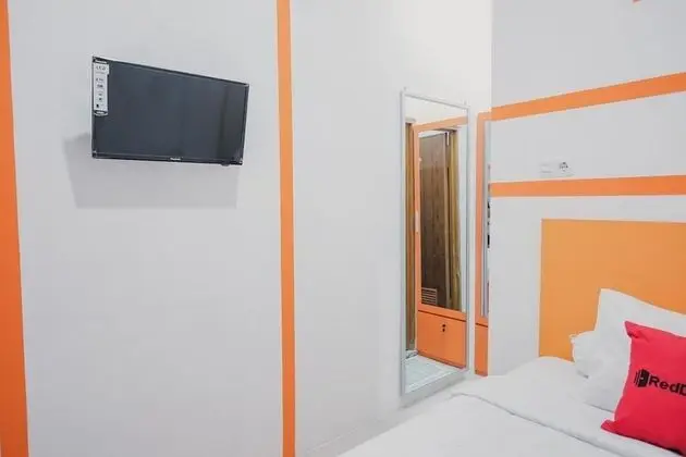Tek Büyük Yataklı Oda (RedDoorz)