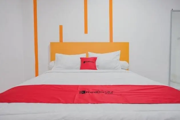 Tek Büyük Yataklı Oda (RedDoorz)
