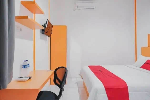 Tek Büyük Yataklı Oda (RedDoorz)