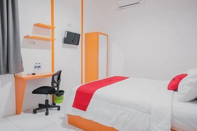 Tek Büyük Yataklı Oda (RedDoorz)