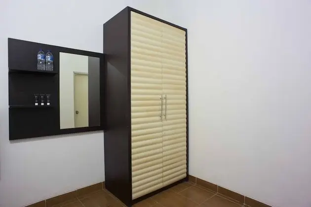 Reddoorz Room