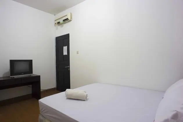 Reddoorz Room